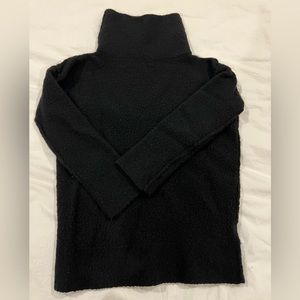 COS black turtleneck sweater  women’s EUR size XS